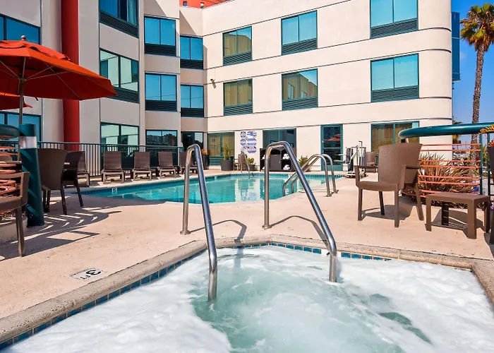 Best Western Plus Suites - Los Angeles Lax AirportAirport Hotel